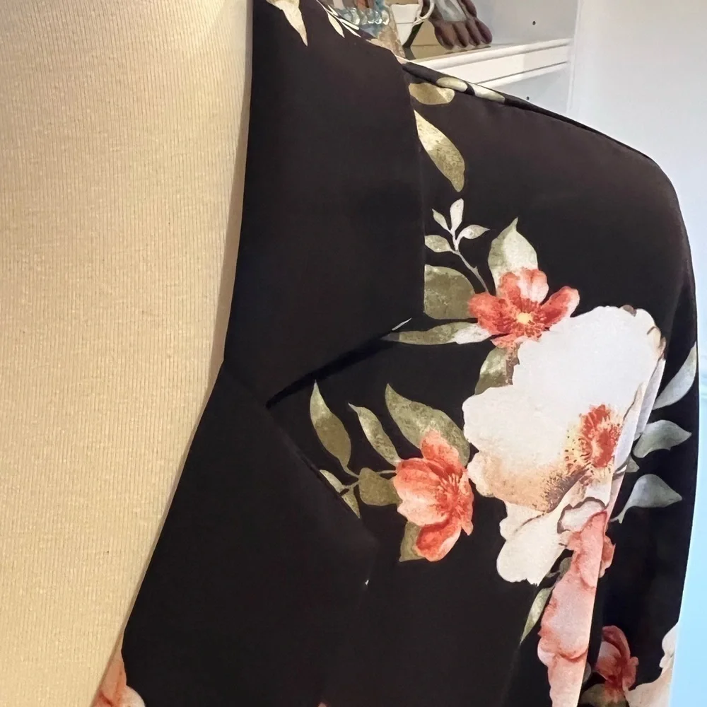 Likely Sophia black floral mimi top Revolve size small - Picture 8 of 14